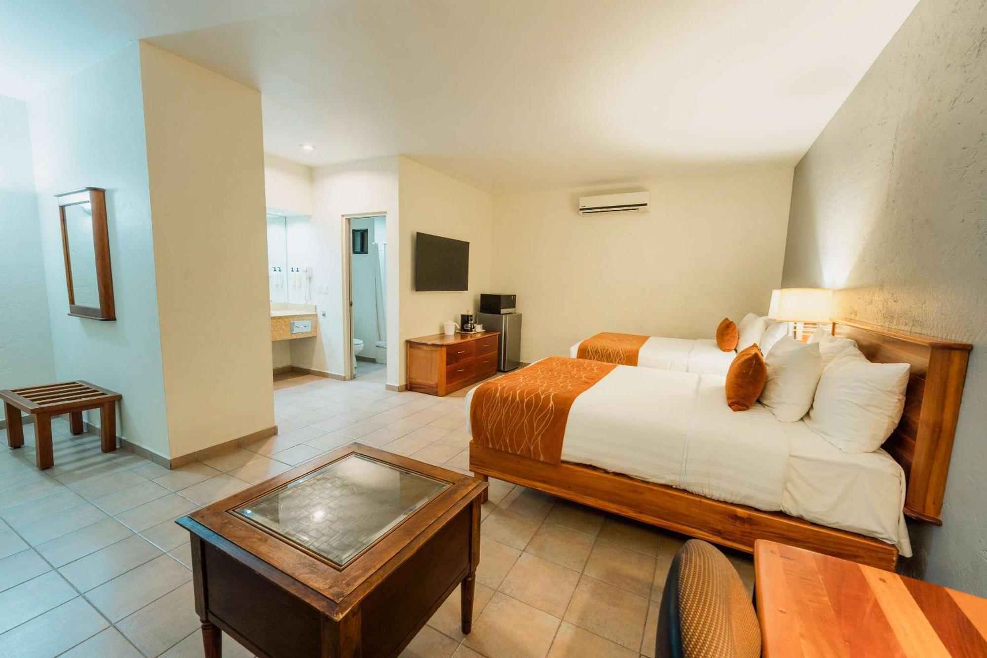 Comfort Inn Tampico Exterior foto